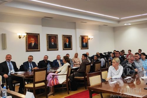 Пријетње демократији на Западу